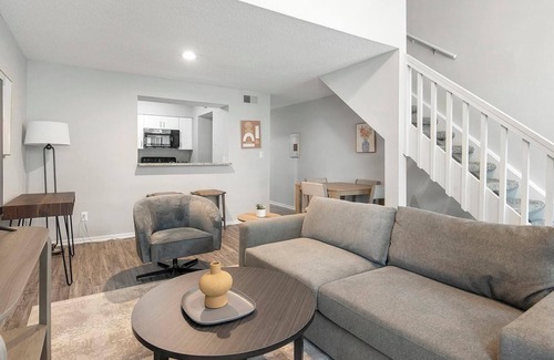 Cordova Apartment | Landing | Modern 2BD, Gym, Game Room