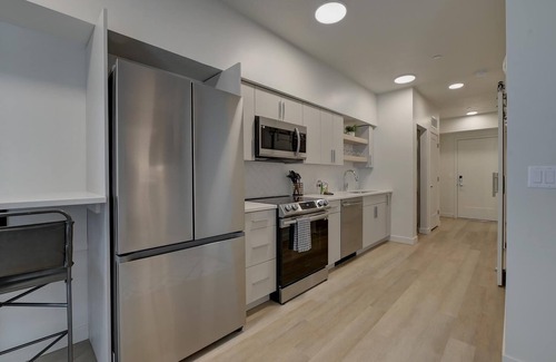 Downtown Salt Lake City Apartment | Landing | Spectacular 1BD, Courtyard, Clubhouse