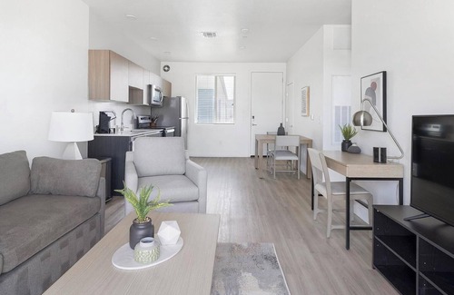 Goodyear Apartment | Landing | Spectacular 1BD, Yoga Studio, Gym