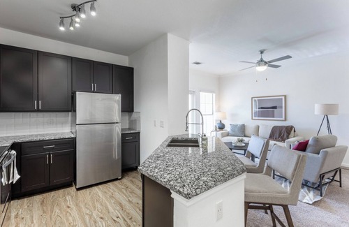 Austin Apartment | Landing | Spectacular 1BD, Pool, Gym