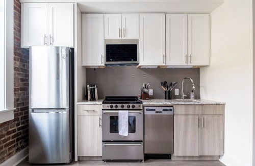 Five Points South Apartment | Landing | Spectacular Studio in Five Points South