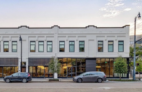 Five Points South Apartment | Landing | Spectacular Studio in Five Points South