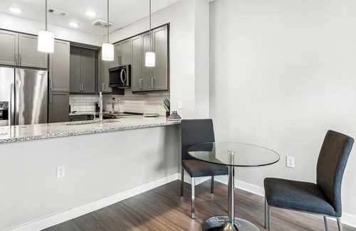 Hitch Village - Fred Wessels Homes Apartment | Landing | Stunning 1BD, Clubhouse, Courtyard
