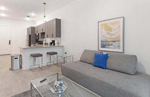 Denton Apartment | Landing | Stunning 1BD in Denton