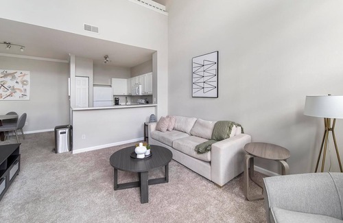 West Dundee Apartment | Landing | Stunning 2BD, Pool, Gym