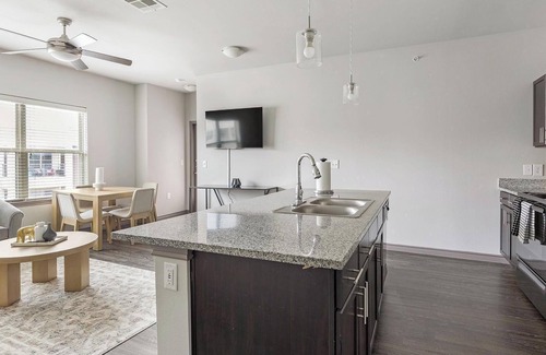 Fort Worth Apartment | Landing | Stunning 2BD, Yoga Studio, Game Room