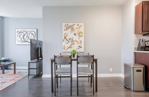 Fort Wayne Apartment | Landing | Stunning Studio, Pool, Gym