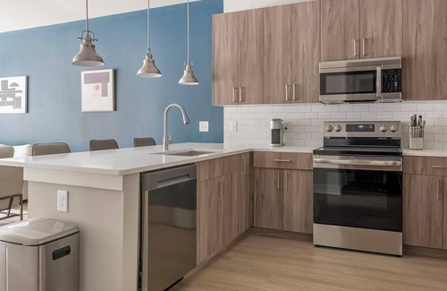 Town Center Apartment | Landing | Stylish 1BD, Game Room, Rooftop Lounge