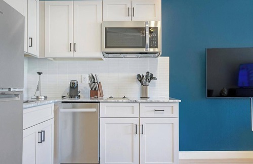 Northeast Raleigh Apartment | Landing | Stylish Studio, Gym, Pool