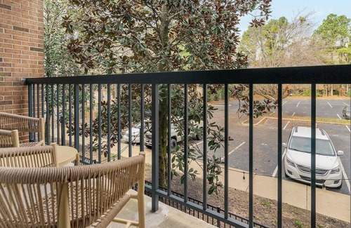 Northeast Raleigh Apartment | Landing | Stylish Studio, Pool, Gym