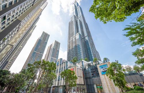 Hang Xanh Hotel | Landmark 81 and Vinhomes Riverside Residence
