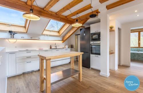 Bluffy Apartment | Lanfonnet Terrace 4-bedroom Apartment