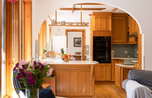 Nethy Bridge House | Langrick - a bungalow that sleeps 10 guests in 5 bedrooms