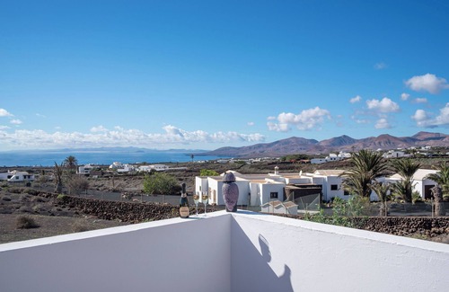Macher Apartment | Lanzarote Apartment Geranio