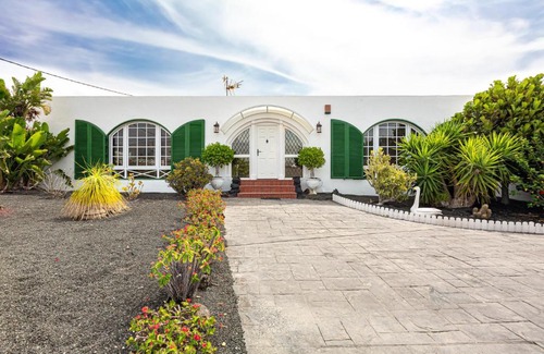 Tias Villa | Lanzarote Village El Amanecer