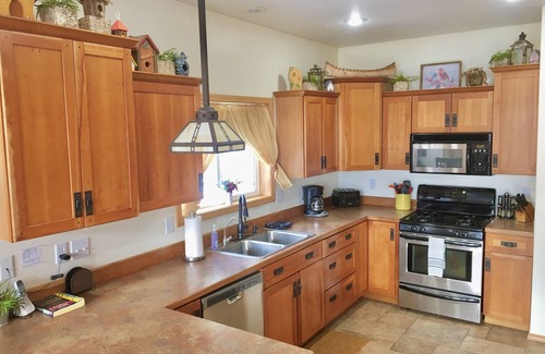 Sagle House | Larchwood Lodge with Lake View, Salt WaterHot Tub and Hiking Trails on 20 acres