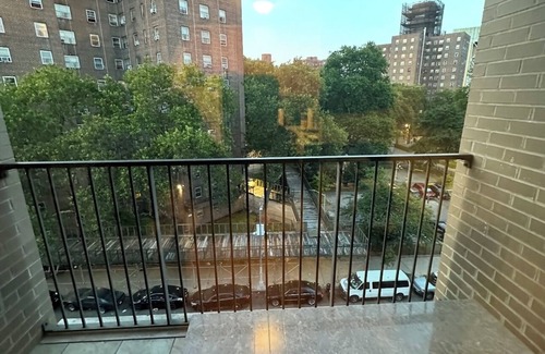Harlem Apartment | Large 1-bedroom apartment in New York City- Manhattan