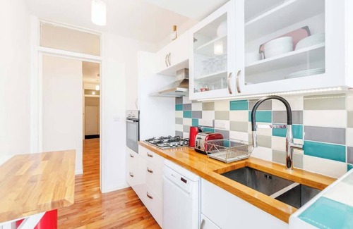 Oval Apartment | Large 2bed/1.5bath with garden in Oval/Vauxhall