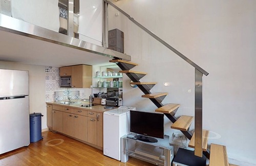 Jean-Medecin Apartment | Large 3 Bed/3 Shower Rooms Close to the Beach, Shops, Restaurants & Old Nice