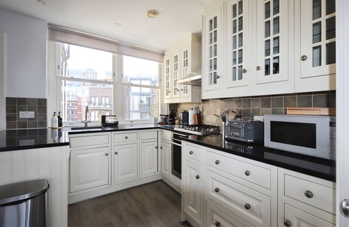 Holborn and Covent Garden Apartment | Large 3 bedroom apartment in Theatre District