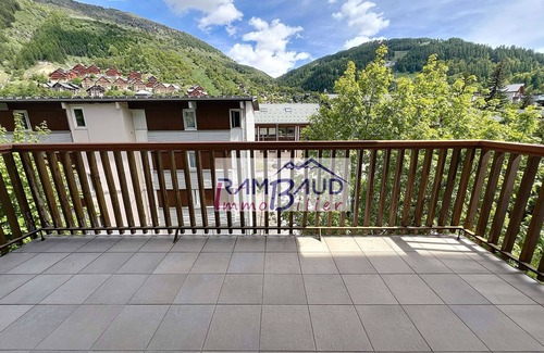 Valloire Apartment | Large 3 room apartment in the resort center