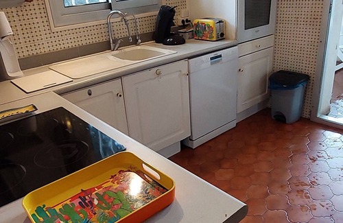 Sausset-les-Pins Apartment | Large 4/6 person apartment