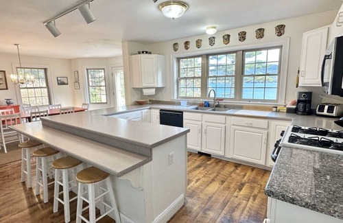 Mount Desert House | Large 4BR Waterfront Home with Dock! [Quarry Cove]