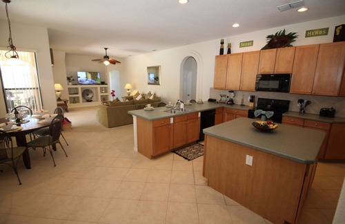 Legacy Park House | Large 5 bed villa with pool, games room & excellent privacy