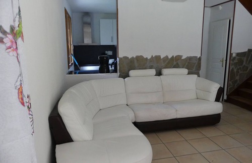 Le Bourg-d'Oisans House | large 5 bedroom chalet with garden