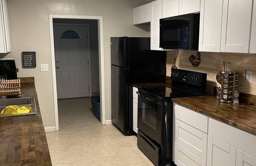 South Bechelli House | Large 5 bedroom house South Redding, great location,