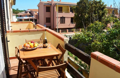 Santa Teresa di Gallura Apartment | Large and sunny apartment 300 m from the sea