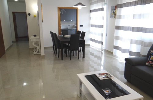 Martinsicuro Apartment | Large apartment by the sea