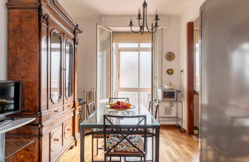 Livorno Apartment | Large apartment of 80 sqm located on the fifth floor of a building with lift (10 steps to access), can accommodate up to 4 people.The accommodation is located in an area served by all the main services: bars, restaurants, supermarkets and pharmacy, publi