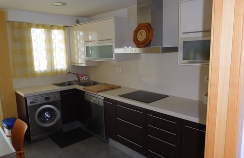 Blanes Apartment | Large apartment on the beachfront, quiet, beautiful views of the sea, with garage