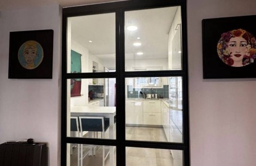 Salou City Centre Apartment | Large apartment with sea view, Llevant Beach 30 meters away! Ideal for families