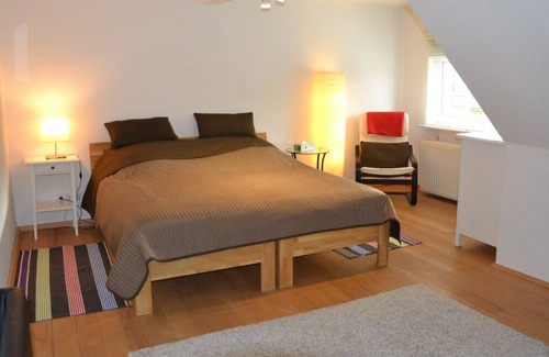 Mauenheim Apartment | Large attic, quiet and close to the center