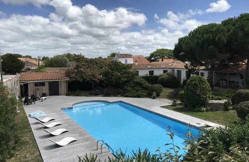 Saint-Denis-d'Oleron House | Large atypical house in the town center near the market, 5 minutes of beach