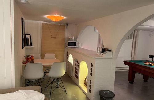 Odense Apartment | Large basement apartment in the middle of Odense