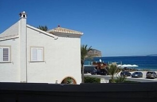 Javea Apartment | Large Beachfront Apartment with glorious views of Mediterranean.
