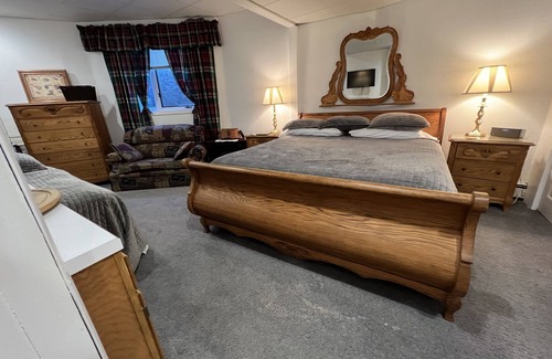 Healy Bed & Breakfast | Large beautiful bedroom, maximum 3