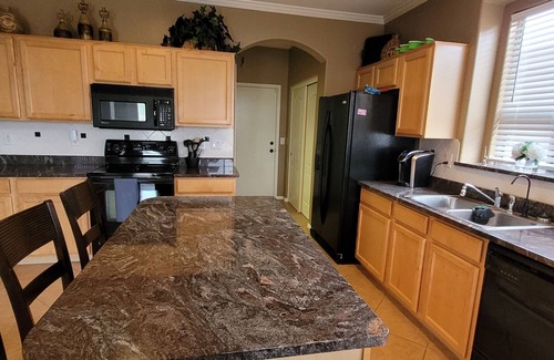 Maricopa House | Large Beautiful Golf Course Home with Backyard Oasis!