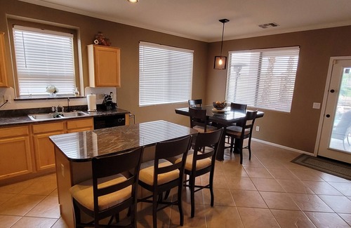 Maricopa House | Large Beautiful Golf Course Home with Backyard Oasis!