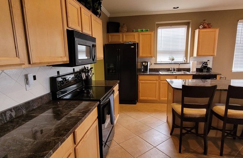 Maricopa House | Large Beautiful Golf Course Home with Backyard Oasis!
