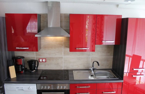Daun House | Large, beautiful holiday home in Daun with 14 sleeping possibilities, 3 bathrooms, WiFi