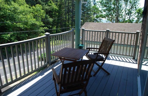 Oceanside House | Large Beautiful home and walking distance to the beach!