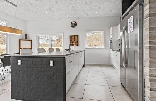 Femmøller House | Large, beautiful, state of the art cottage, equipped for your comfort in all seasons.