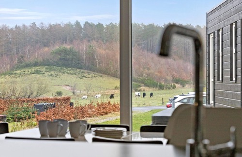 Femmøller House | Large, beautiful, state of the art cottage, equipped for your comfort in all seasons.