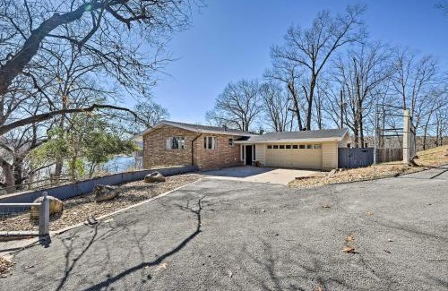 Rogers House | Large Beaver Lake Hideaway with Deck on 7 Acres!
