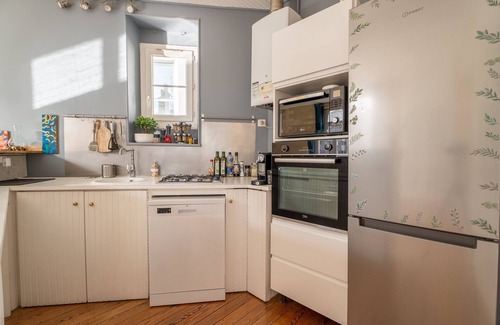 Bordeaux City Centre Apartment | Large bright duplex in Bordeaux