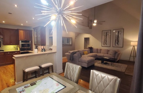 Douglasville House | Large but cozy designer 4-bedroom house with WiFi & AC in fabulous Douglasville